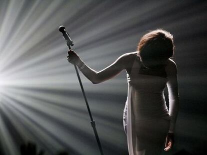 Cissy Houston: “Estoy enfadada porque mi hija murió sola”