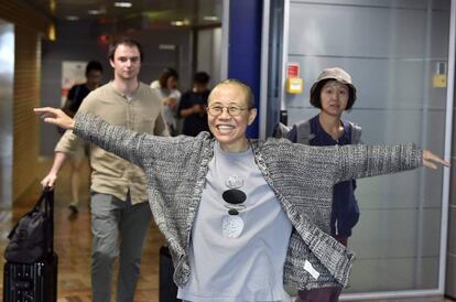 Liu Xia a su llegada al aeropuerto de Vantaa (Finlandia).