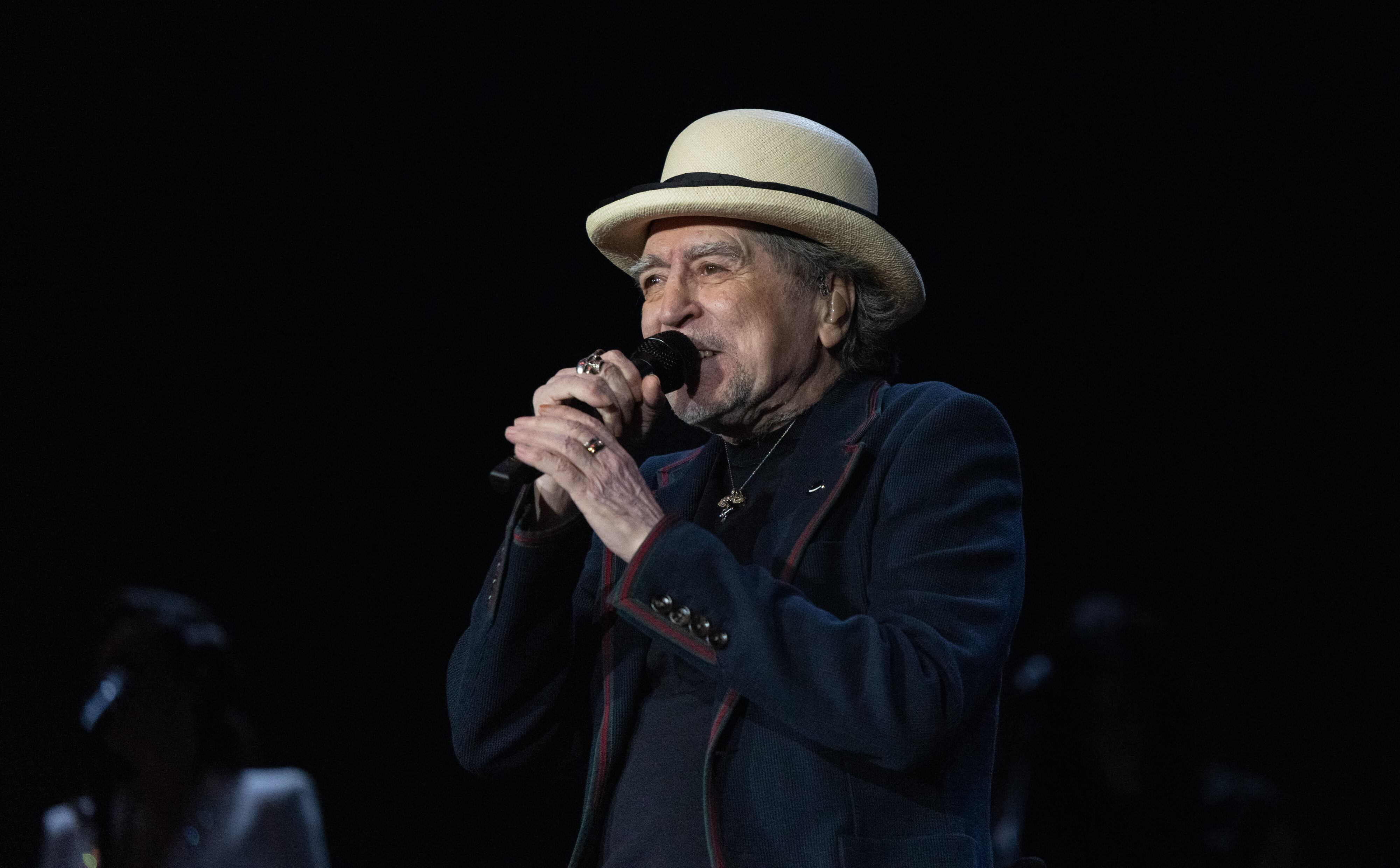 Sabina se despide de su última gira en Madrid, después de 71 conciertos repartidos por América y Europa.