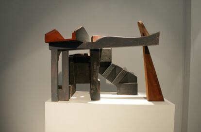 <i>Arena piece &#39;Carol&#39;</i> (1995/1996), de Anthony Caro.