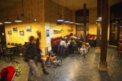 Interior de un bar en el Casco Viejo de Bilbao.