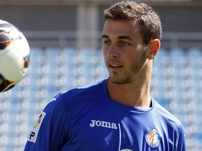 Álvaro Vázquez, en su presentación con el Getafe.