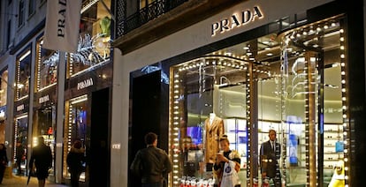 Una tienda de Prada en la capital de Reino Unido, Londres.