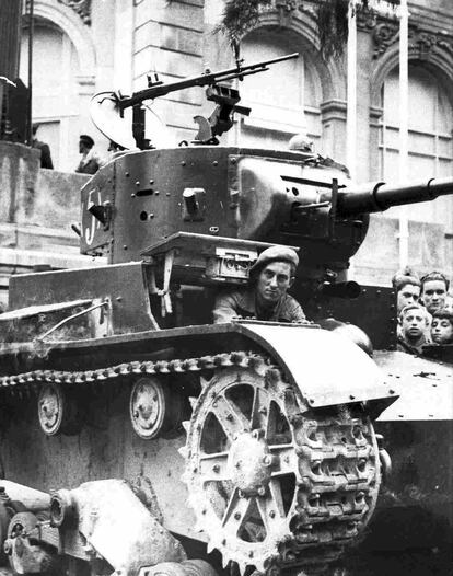 Tanque de las tropas republicanas durante la Guerra Civil, en 1936.