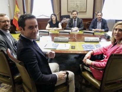 El acuerdo, que concretarán las organizaciones locales, afecta a una treintena de municipios, entre ellos, Almería, El Ejido y Pozuelo
