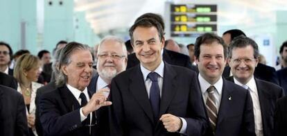 Zapatero inaugura la nueva terminal del aeropuerto