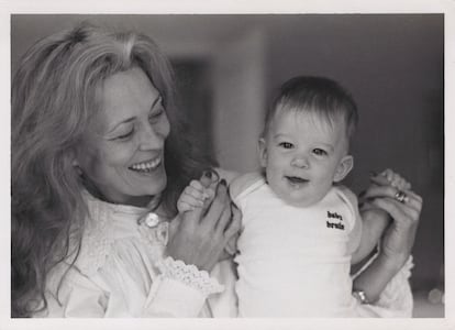 Faye Dunaway with her son Liam.  (Courtesy of the Cannes Film Festival).