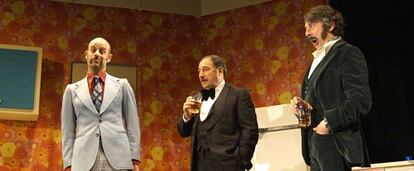 Eduard Farelo, Toni Sevilla y Pere Ponce, en un momento de 'Absurds i singulars'.