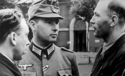 León Degrelle (no centro da imagem, tomada durante a II Guerra Mundial) refugiou-se em Espanha.