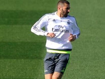 Benzema, en el entrenamiento del viernes.