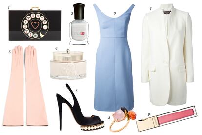 1. Charlotte Olympia Clutch con teclado de teléfono retro. 2. Deborah Lippmann Laca de uñas “True Blood - Sookie Sookie”. 3. Carven Vestido recto de tirantes. 4. Stella McCartney Levita. 5. Dsquared2 Guantes largos de piel. 6. Valentino Crema corporal “Valentina”. 7. Nicholas Kirwood Sandalia de satén con perlas en la plataforma. 8. Les Néréides Anillo con rosas y piedra. 9. Clarins Lip gloss “Prodige”.