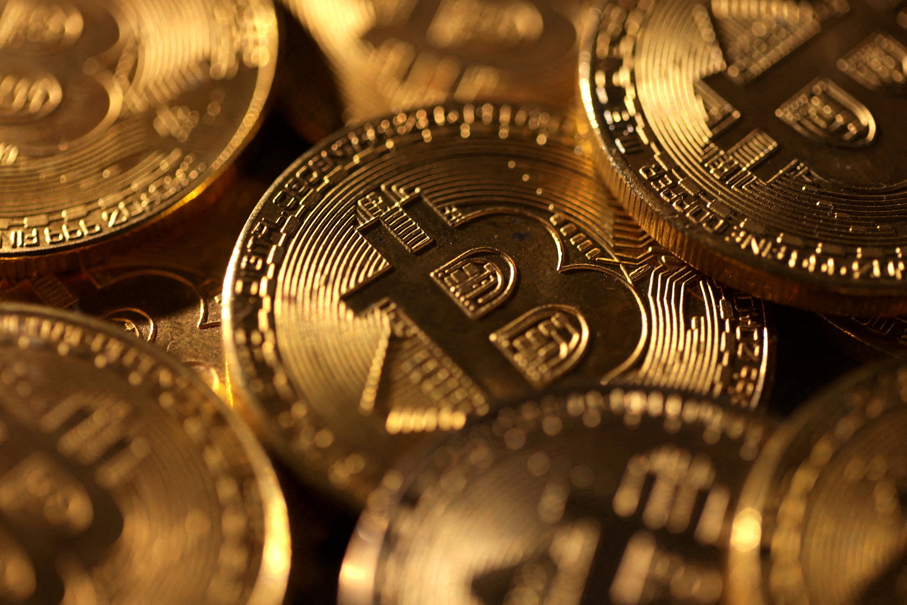 Bitcoin in calo: prossimo peggior mese dal crollo di Terra/Luna del 2022