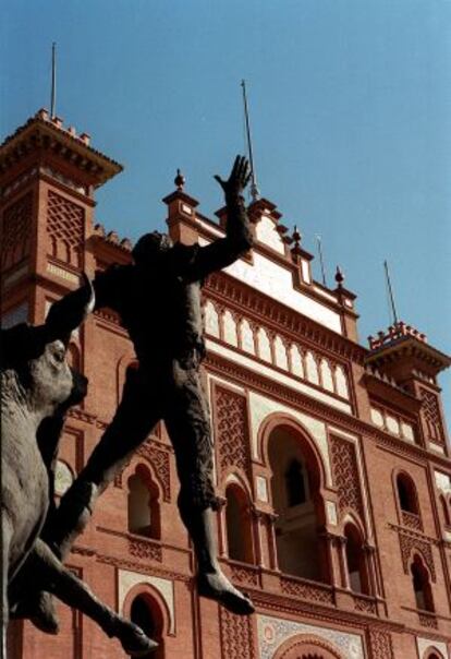 Facha de la plaza de toros de Las Ventas.