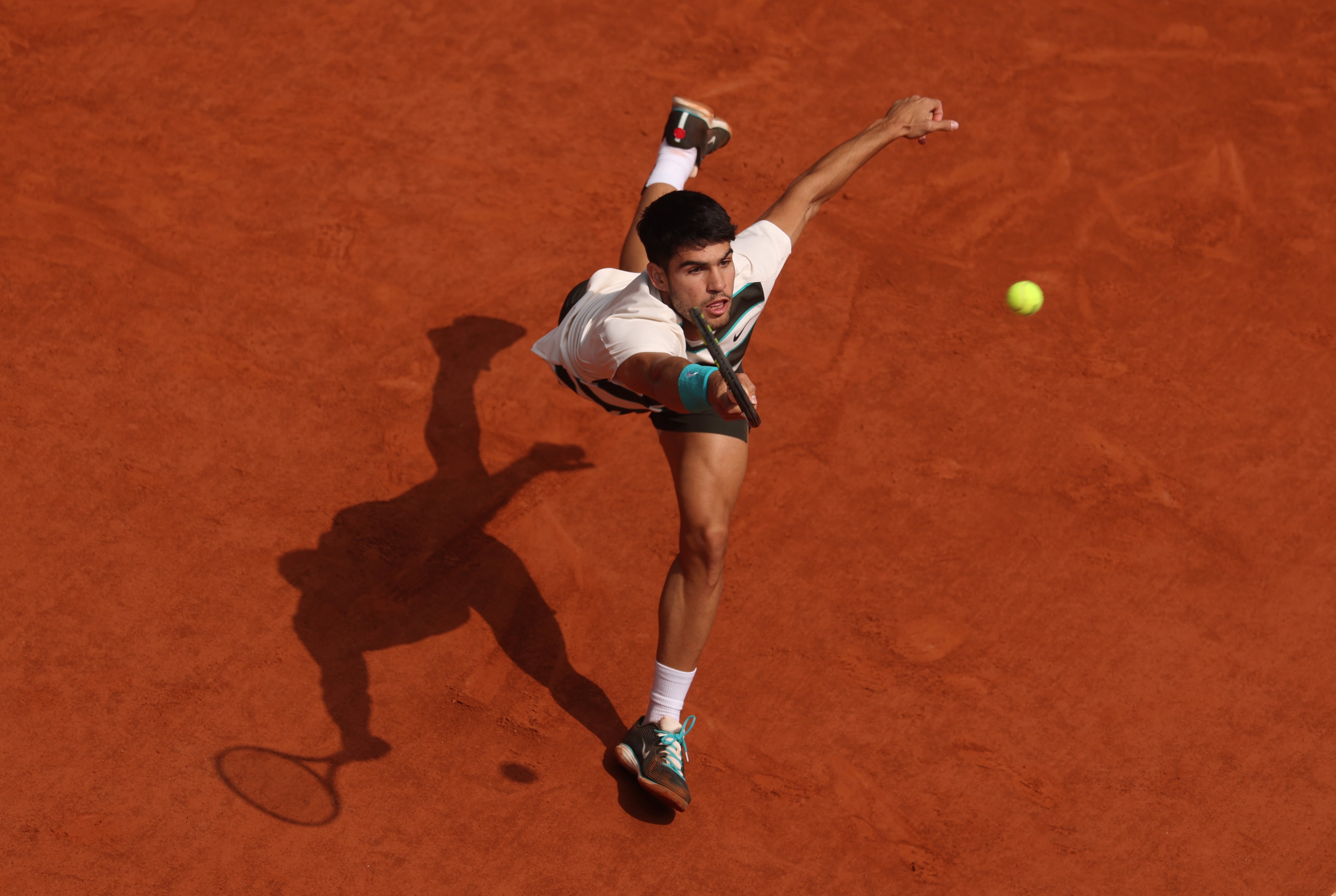 Sinner - Alcaraz, la final de Roland Garros en directo | Comienza el primer set de la final