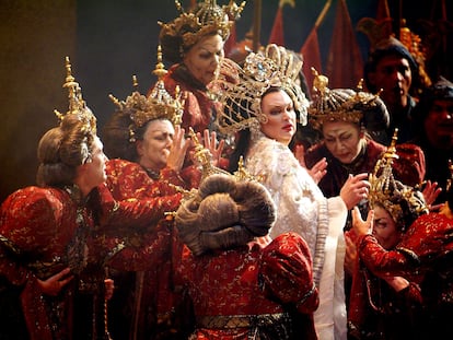 Así es la puesta en escena de la producción 'Turandot' firmada por Núria Espert.