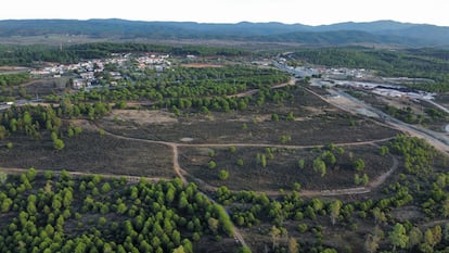 Vista area de la pedana de Valdelamusa, donde la Junta autoriza una balsa de residuos txicos mineros a menos de 500 metros. / CEDIDA