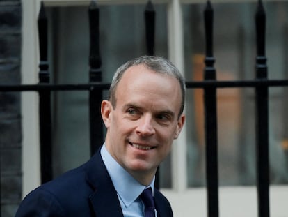 El ministro británico de Justicia, Dominic Raab, el 7 de febrero frente a la entrada del número 10 de Downing Street, en Londres.