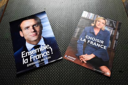 Los nuevos carteles electorales de los candidatos franceses al Elíseo.