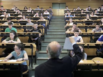 Examen de Selectividad en la Complutense, el pasado junio.