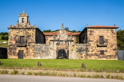 El palacio de La Rañada o palacio de Cuesta Mercadillo, construido en el siglo XVIII, en Liérganes.