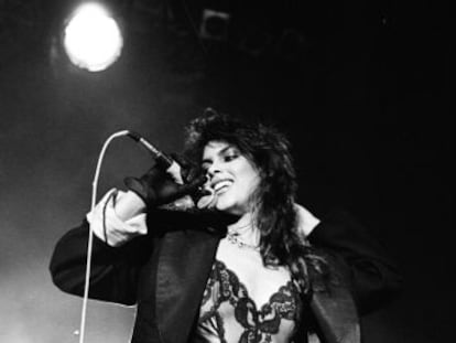 Denise Matthews, conocida como Vanity, durante una actuaci&oacute;n en 1982.