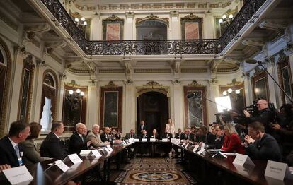 Reuni&oacute;n del vicepresidente de EE UU con miembros de organizaciones pol&iacute;ticas conservadoras en Washington. 