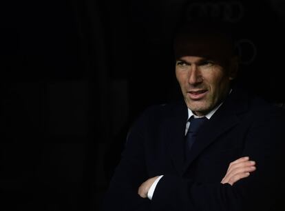 La FIFA ha nominado a Zidane al premio de mejor entrenador del año junto a Claudio Ranieri (Lericester) y Fernando Santos (seleccionador de Portugal). "Lo normal sería que el premio lo ganaran ellos, yo acabo de empezar y tengo que mejorar en todo", dice el técnico.