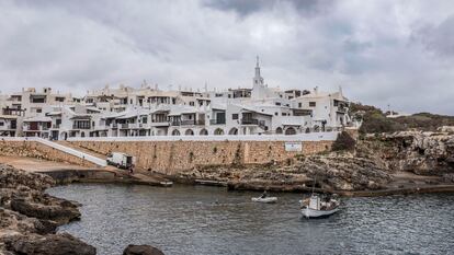 Binibeca Vell, uno de los lugares más visitados de Menorca, restringe el acceso al público para evitar su masificación.