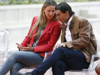 Rafael Nadal, con Azarenka en la presentación del Mutua Madrid Open.