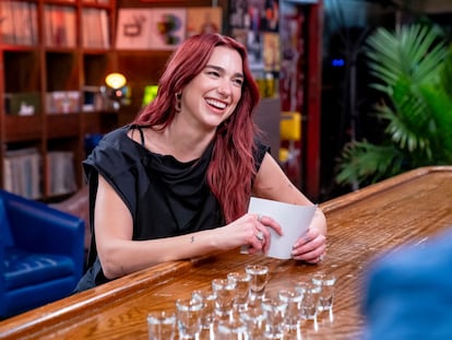 La cantante albanesa Dua Lipa durante su intervención en 'Day Drinking'.