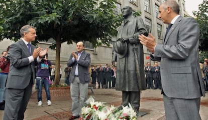 El presidente del PNV, I&ntilde;igo Urkullu, durante la ofrenda floral del 75 aniversario de su juramento como presidente.