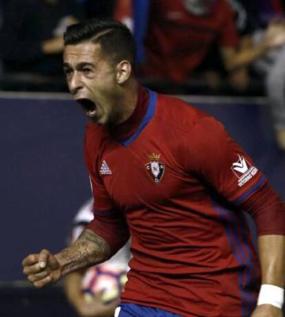 Sergio León celebra su primer gol en Primera División.