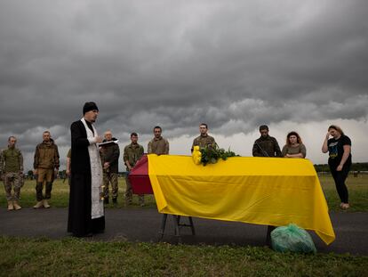 Funeral del soldado de las fuerzas de Ucrania Denys Anatskyi, de 26 años, quién cayó durante uno de los ataques rusos.