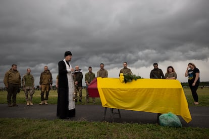 Funeral del soldado de las fuerzas de Ucrania Denys Anatskyi, de 26 años, quién cayó durante uno de los ataques rusos.