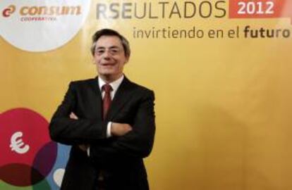 El director general de la cadena de supermercados Consum, Juan Luis Durich, durante la presentación hoy de resultados de la cooperativa valenciana.