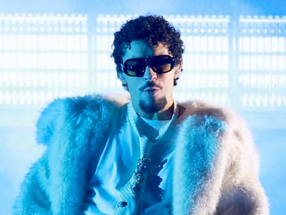 Bad Bunny actuando en Los Ángeles el 17 de marzo de 2025. 