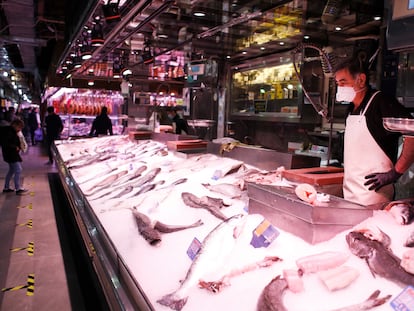 Pescadería en el Mercado Maravillas de Madrid.