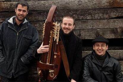 Rao Trío, con Germán Díaz en el centro, Diego Martín, a la izquierda, y César Díez.