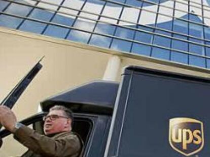 UPS compra TNT por 5.160 millones y crea el gigante mundial en logística
