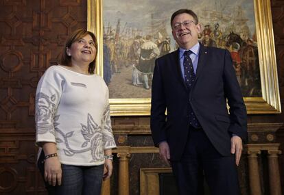 La l&iacute;der del PP valenciano con el presidente de la Generalitat, Ximo Puig, en una imagen de archivo.