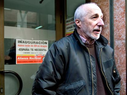 Pedro Pablo Peña, líder de Alianza Nacional, a la inauguración de un local de su partido en Zaragoza en 2010.