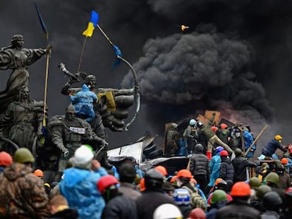 Manifestação contra o governo ucraniano em Kiev no dia 20 de fevereiro de 2014.