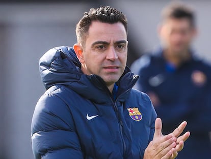 Xavi Hernández, durante el entrenamiento del Barcelona.