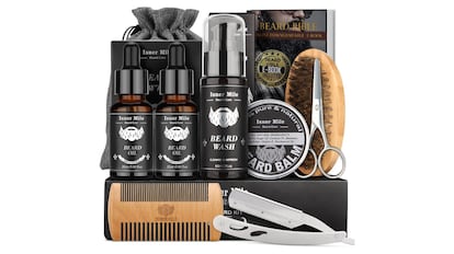 Kit de barba con multitud de complementos.