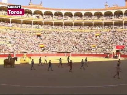 Tarde gris de toros mansos y toreros pesados