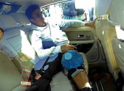 Ronaldo, a su llegada al hospital de París en donde fue operado ayer.