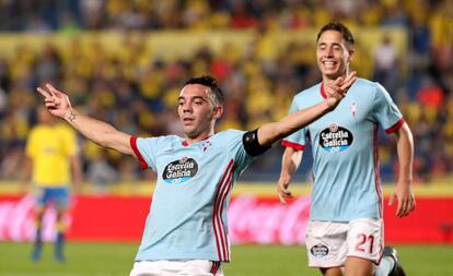 Iago Aspas y Emre Mor celebran el segundo gol del Celta en Gran Canaria.