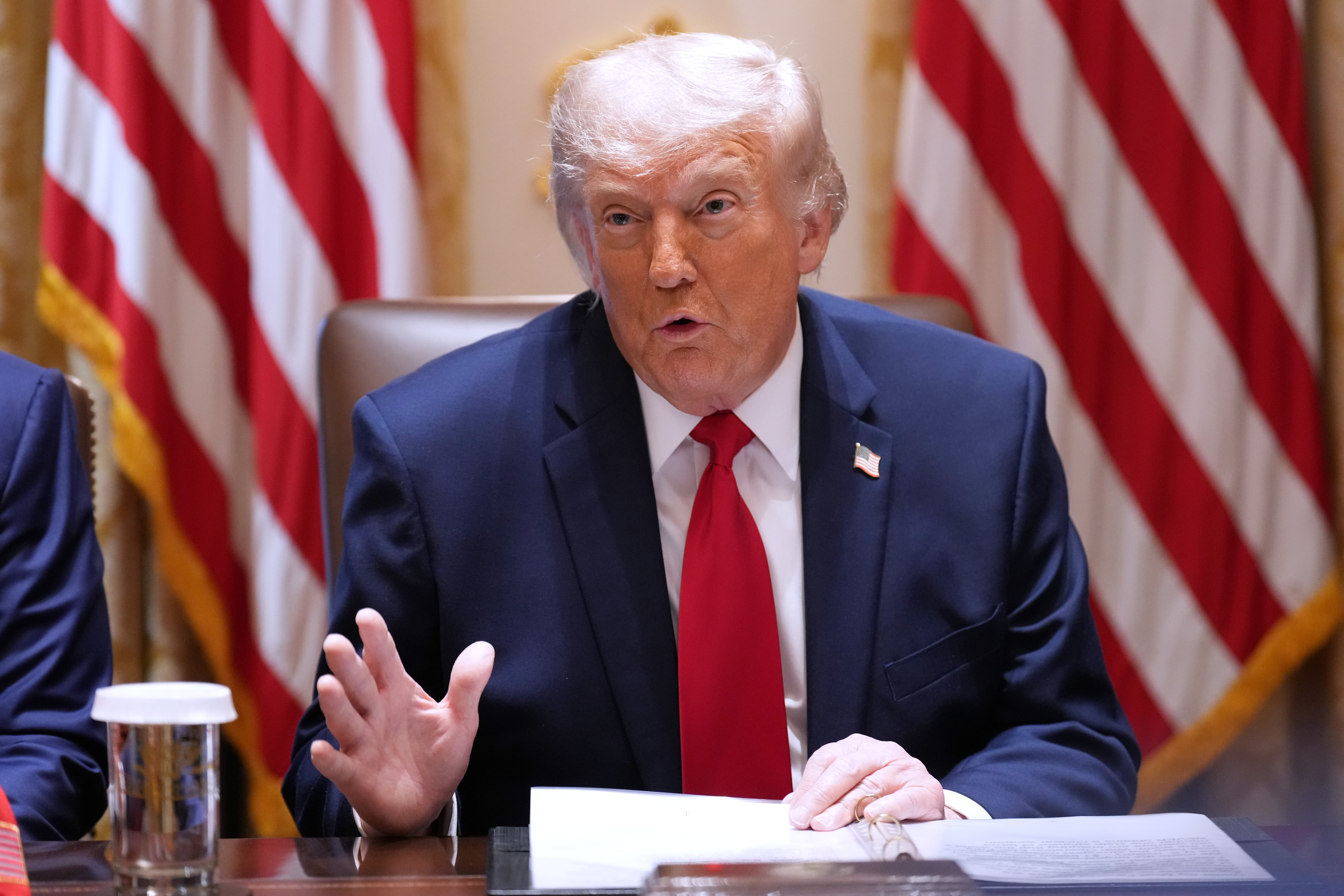 Donald Trump expresa su “respaldo total” a Abelardo de la Espriella y pide su voto para la segunda vuelta