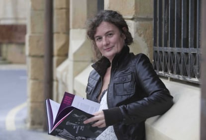 Arantza Iurre, autora de un libro sobre la presencia de la mujer en las artes escénicas del País Vasco.