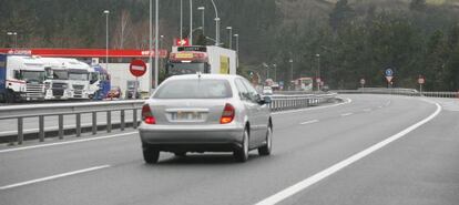 Autopista A- 8 a la altura del alto de Itziar, en Deba.